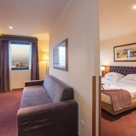 Hotel Gale - Centro 4*